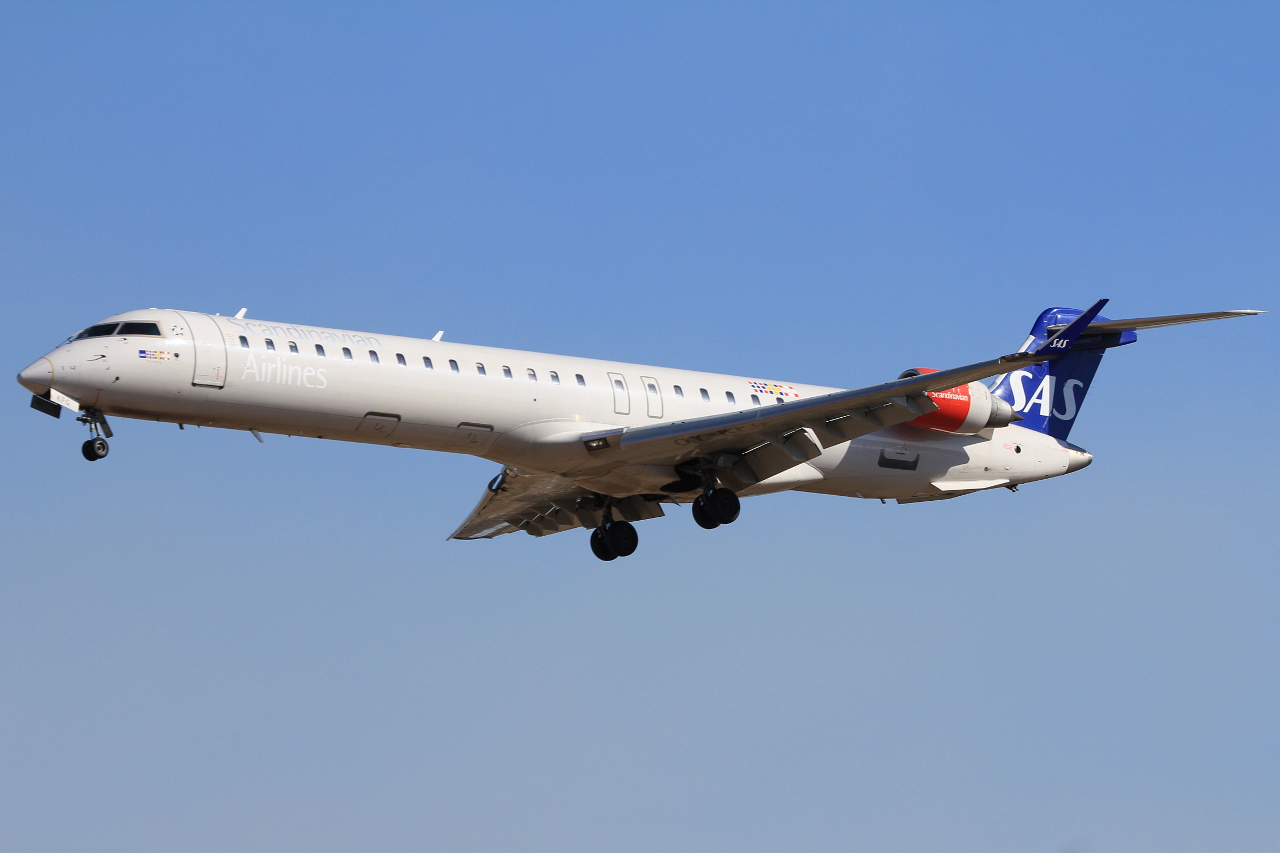 OY-KFG (cn 15237) Bombardier CRJ-900