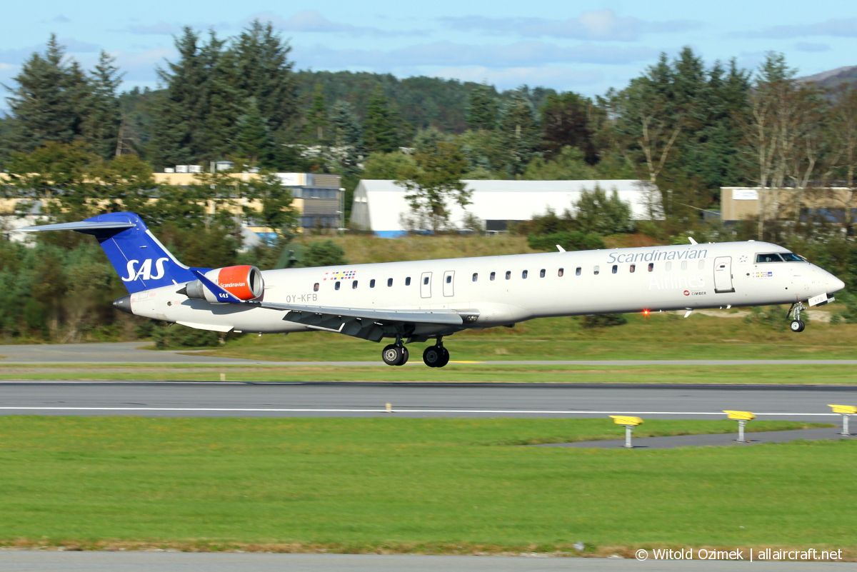 OY-KFB (15211) 2008 Bombardier CRJ-900LR