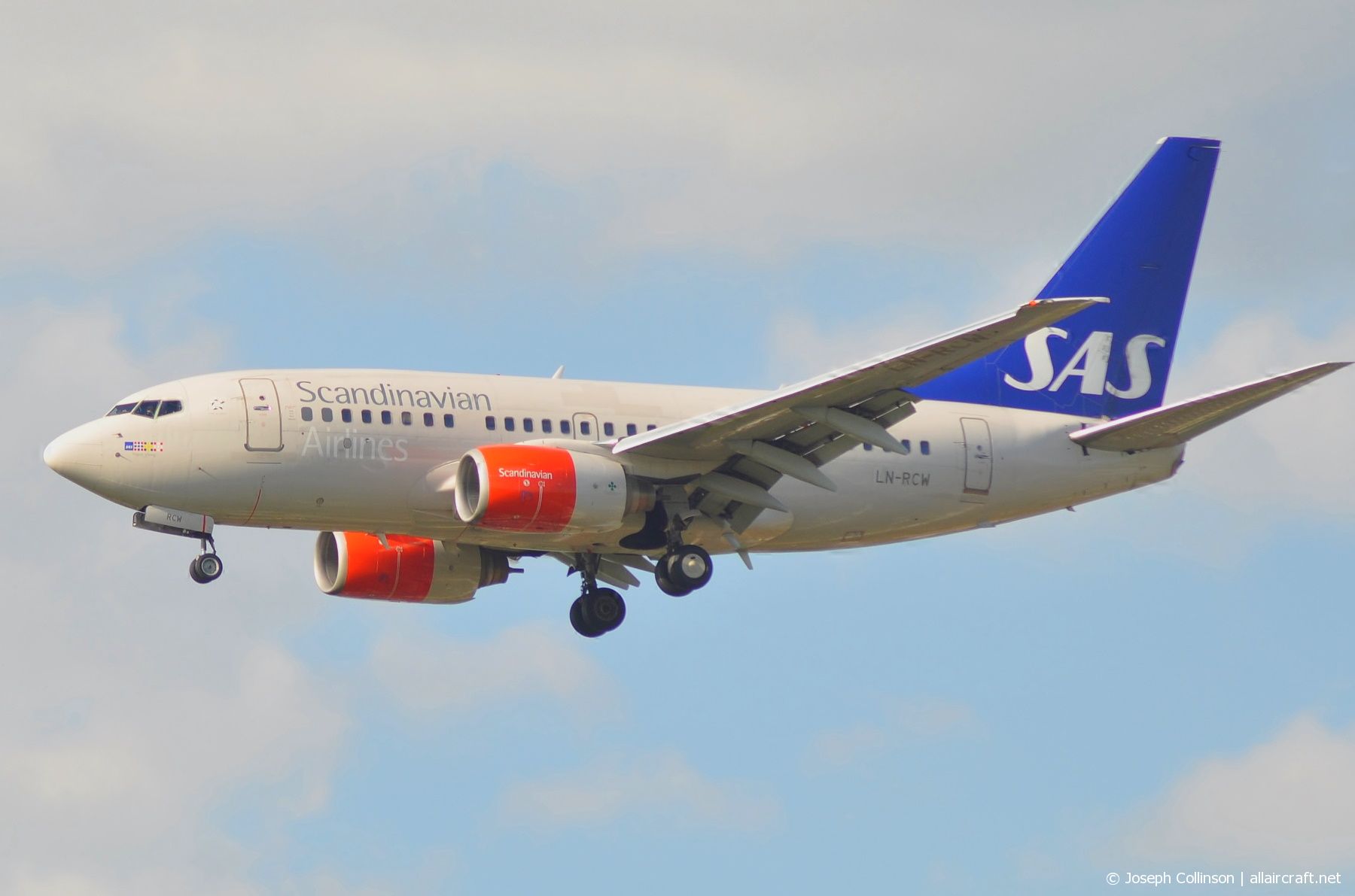 LN-RCW (28308) 1999 Boeing 737-683