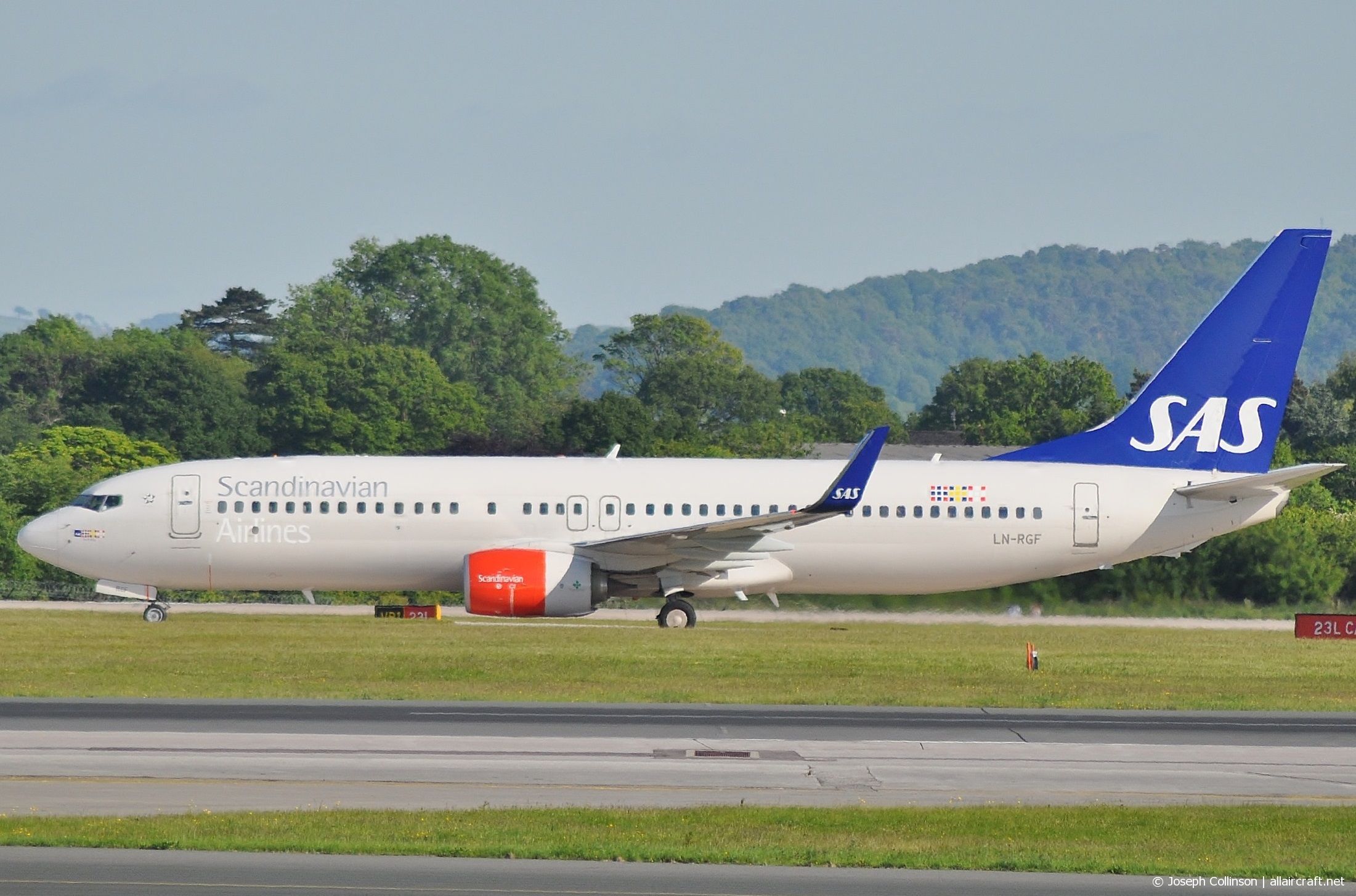 LN-RGF (cn 38038) Boeing 737-86N