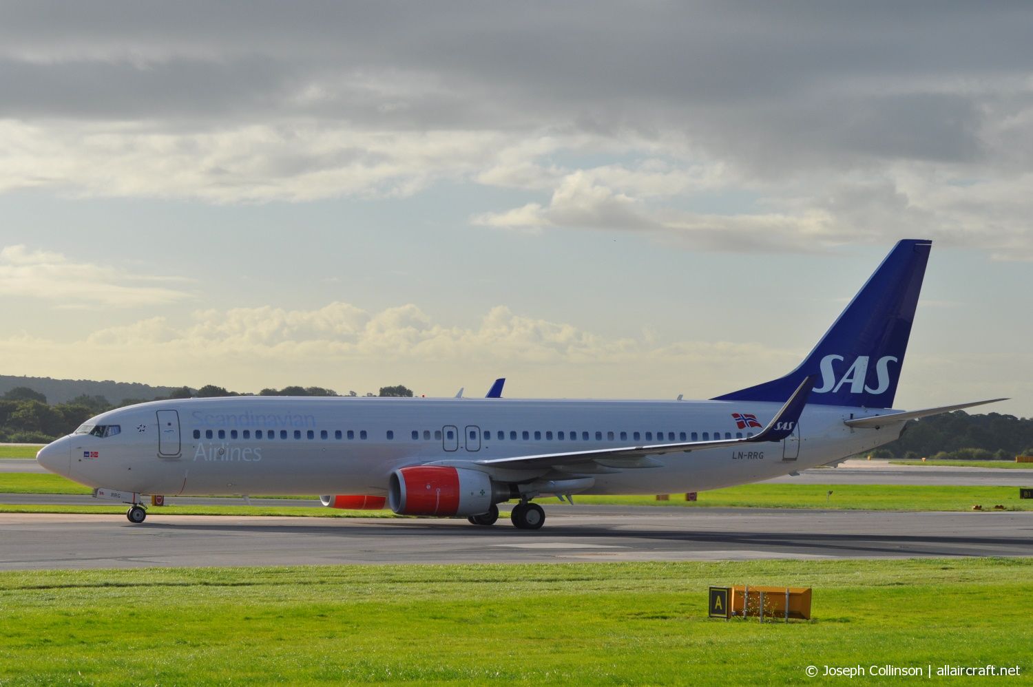LN-RRG (35708) 2008 Boeing 737-85P WL