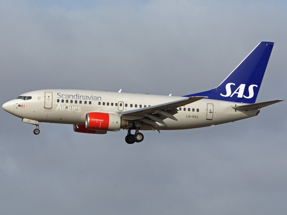 LN-RRX (28296) 1998 Boeing 737-683