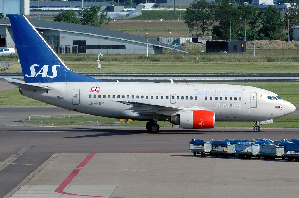 LN-RRZ (28295) 1998 Boeing 737-683