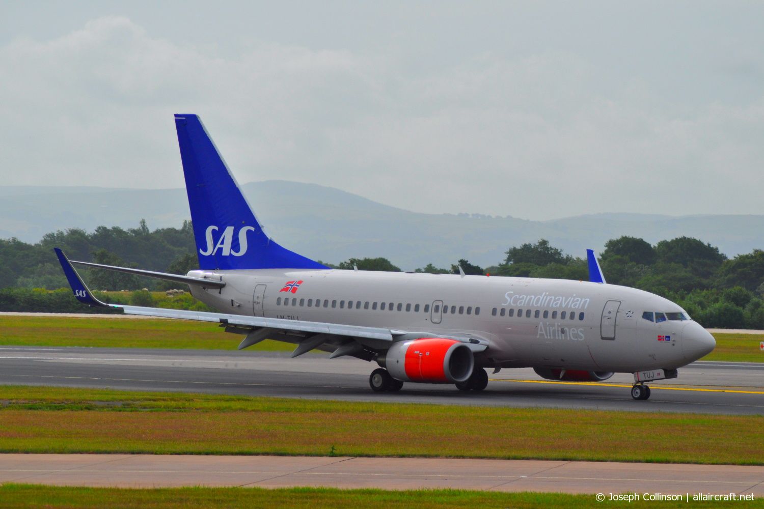 LN-TUJ (29095) 2001 Boeing 737-705 WL