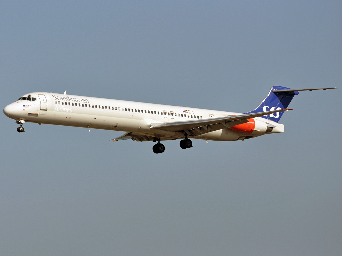SE-DIK, (cn 49728), McDonnell Douglas MD-82