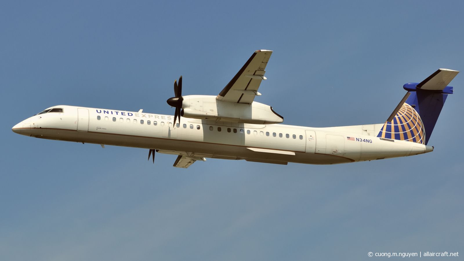 N34NG (4340) 2010 Bombardier Dash 8-Q402