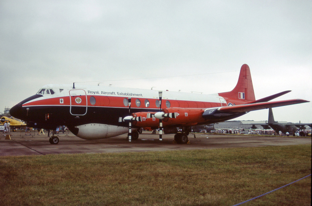 XT575 (438) 1964 Vickers 837 Viscount