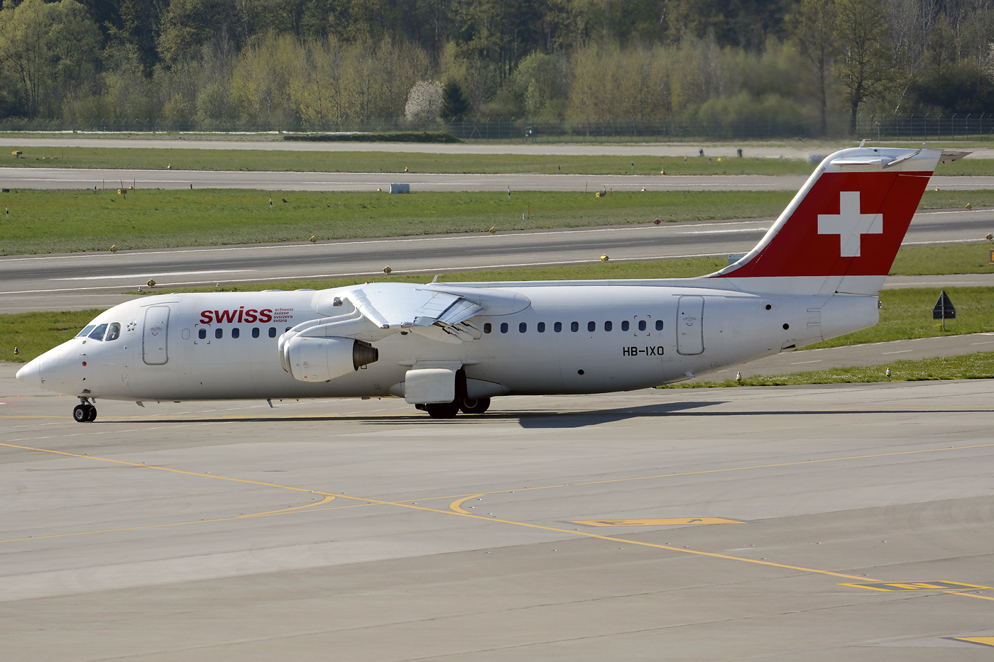 HB-IXO (E03284) British Aerospace  Avro RJ100