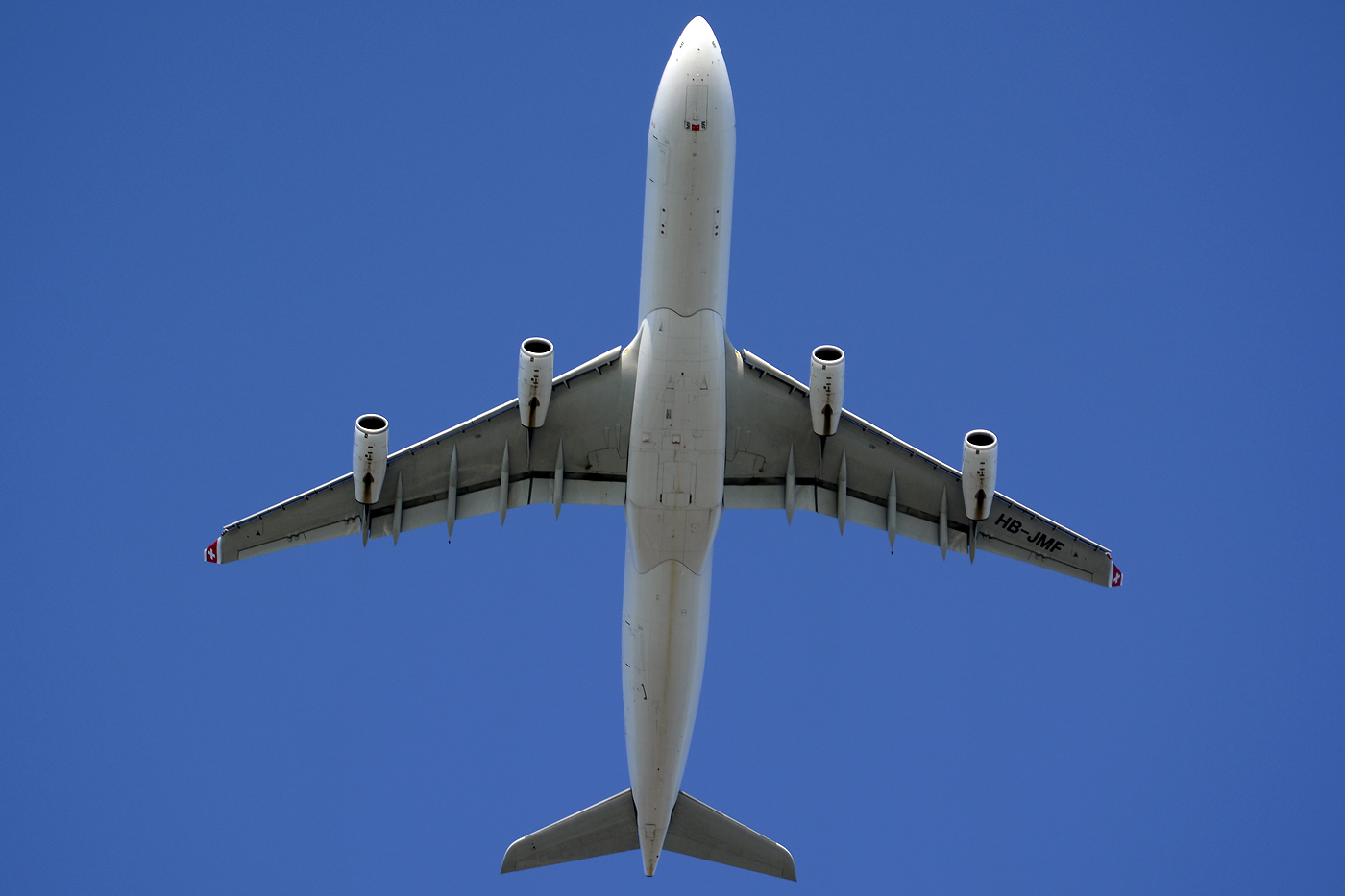 HB-JMF (561) 2003 Airbus A340-313