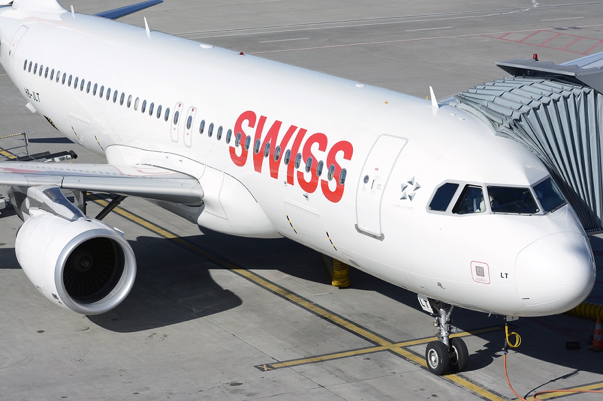 HB-JLT (5518) 2013 Airbus A320-214(WL)