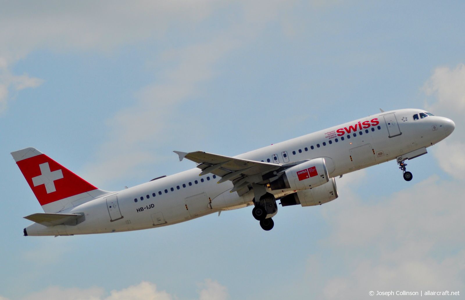 HB-IJD (553) 1995 Airbus A320-214