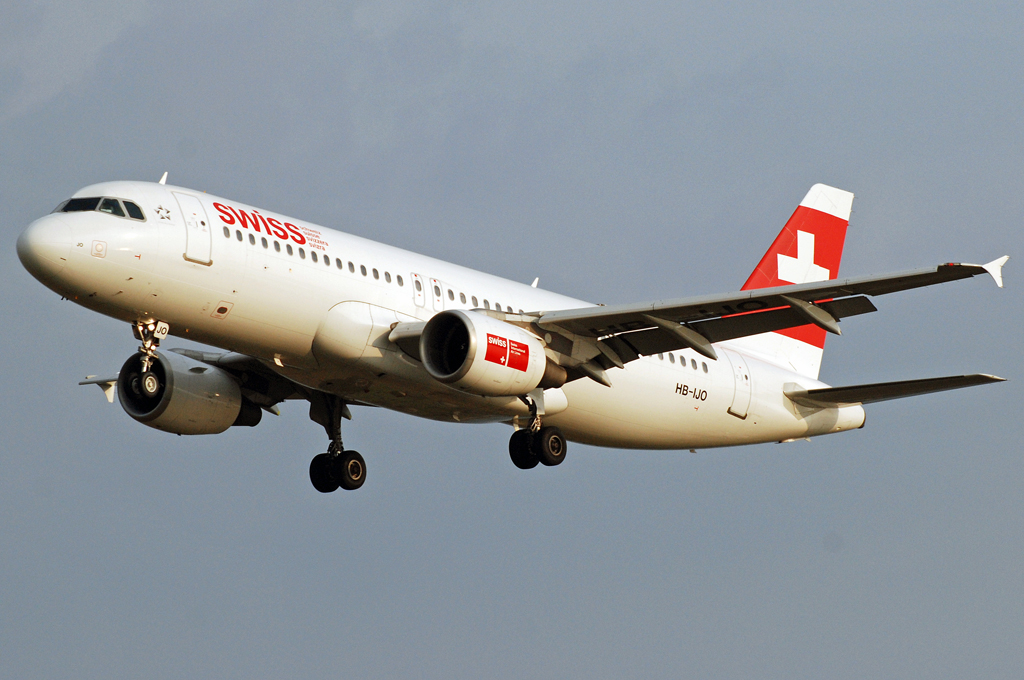 HB-IJO (673) 1997 Airbus A320-214