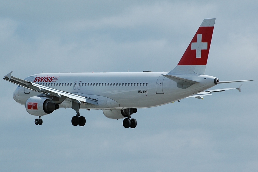 HB-IJO (673) 1997 Airbus A320-214