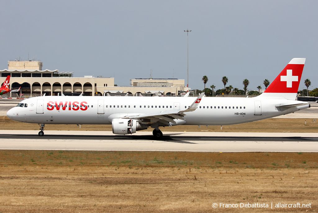 HB-ION (5567) 2013 Airbus A321-212(WL)