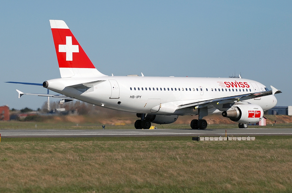 HB-IPY (621) 1996 Airbus A319-112