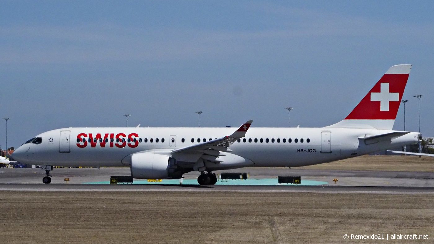 HB-JCG · Bombardier CSeries CS300 · (LIS / LPPT)