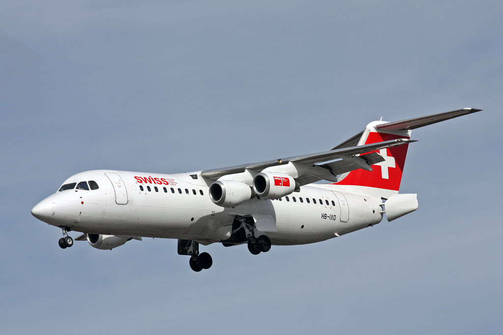 HB-IXO (E03284) British Aerospace  Avro RJ100
