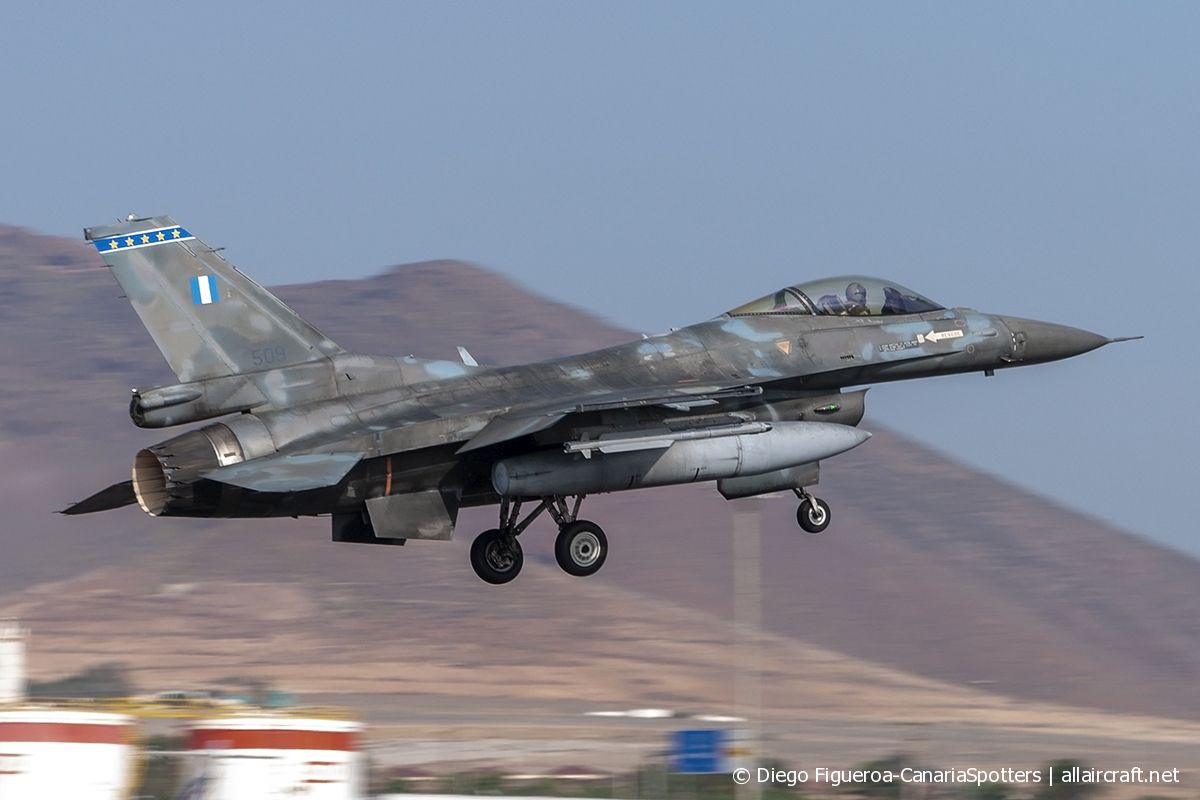 509  (XK-10) General Dynamics F-16C Fighting Falcon