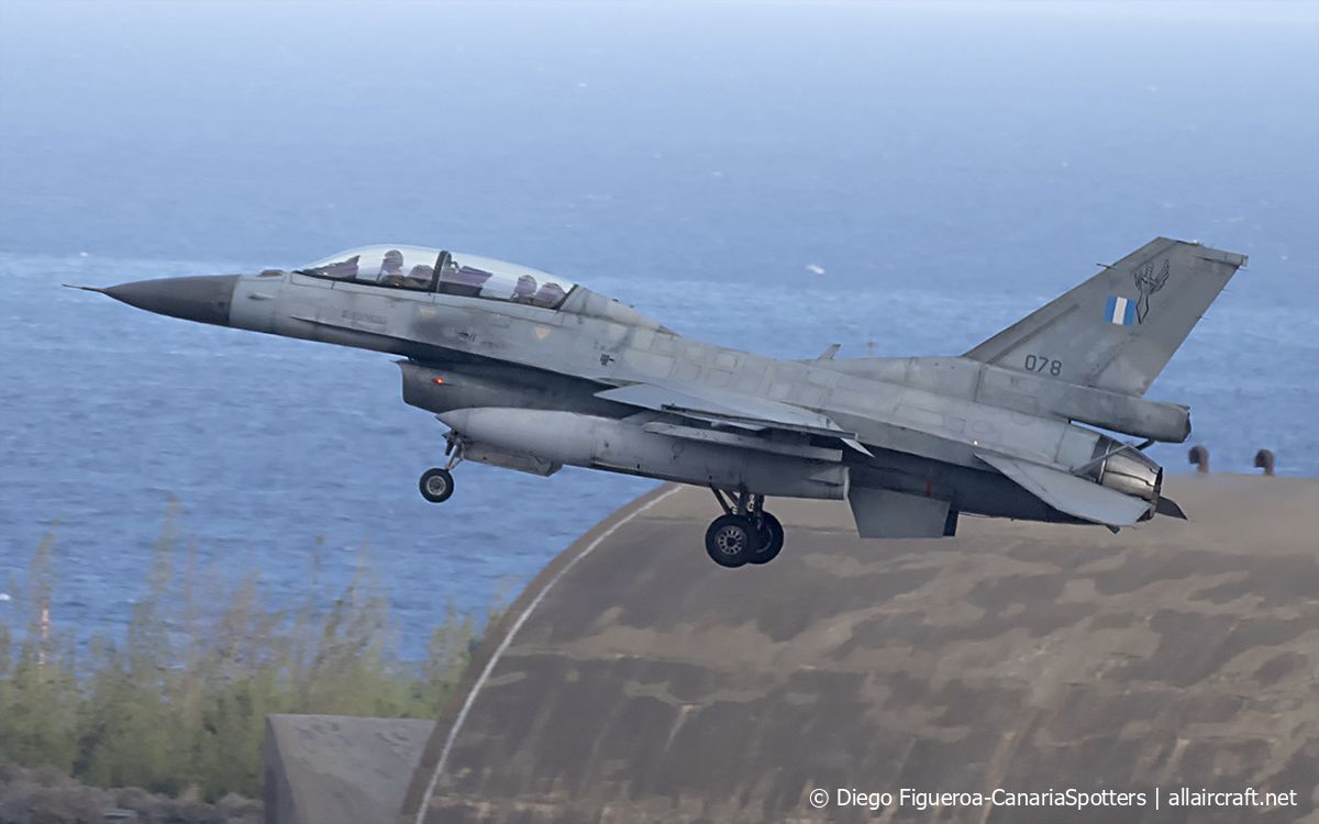 078 (TD-2) 1993 Lockheed Martin F-16D Fighting