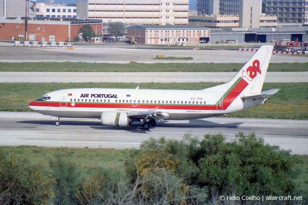 CS-TID (24449) 1990 Boeing 737-382