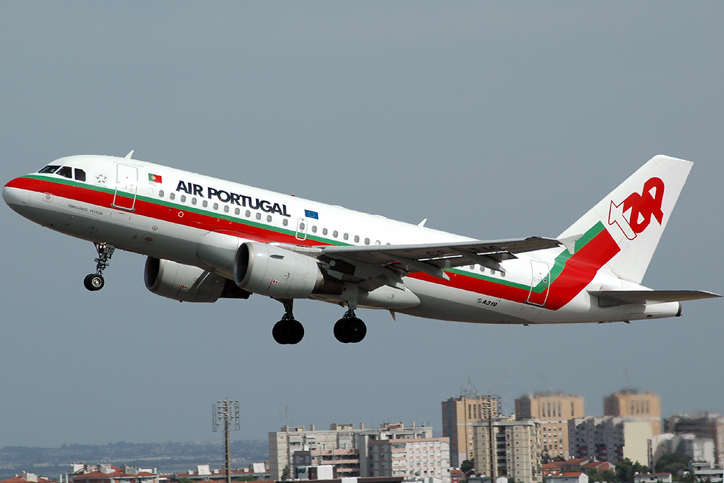 CS-TTC (763) 1997 Airbus A319-111