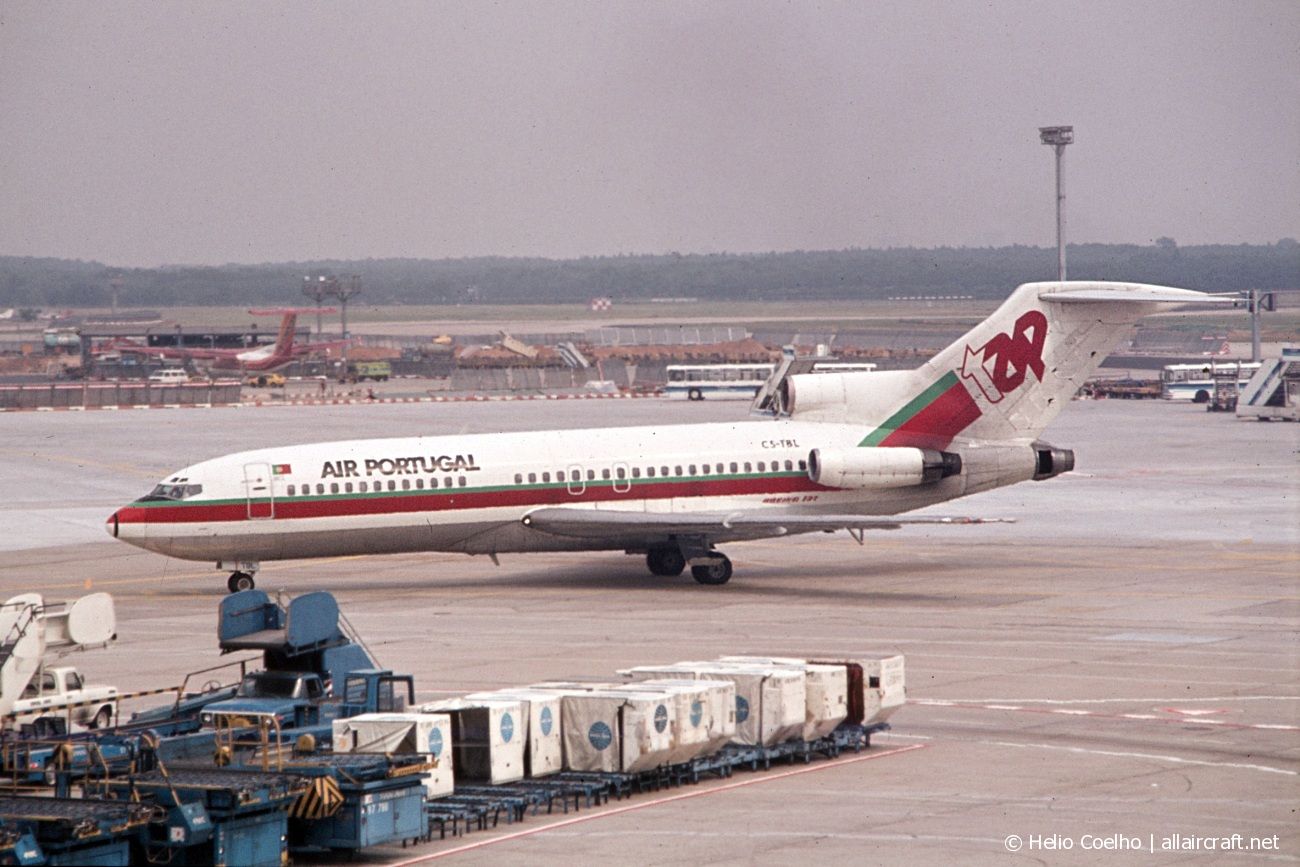 CS-TBL (19405) 1967 Boeing 727-82