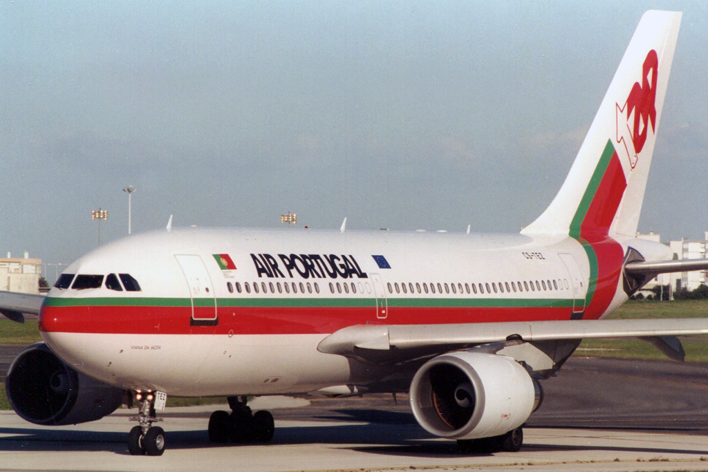 CS-TEZ (472) 1988 Airbus A310-304