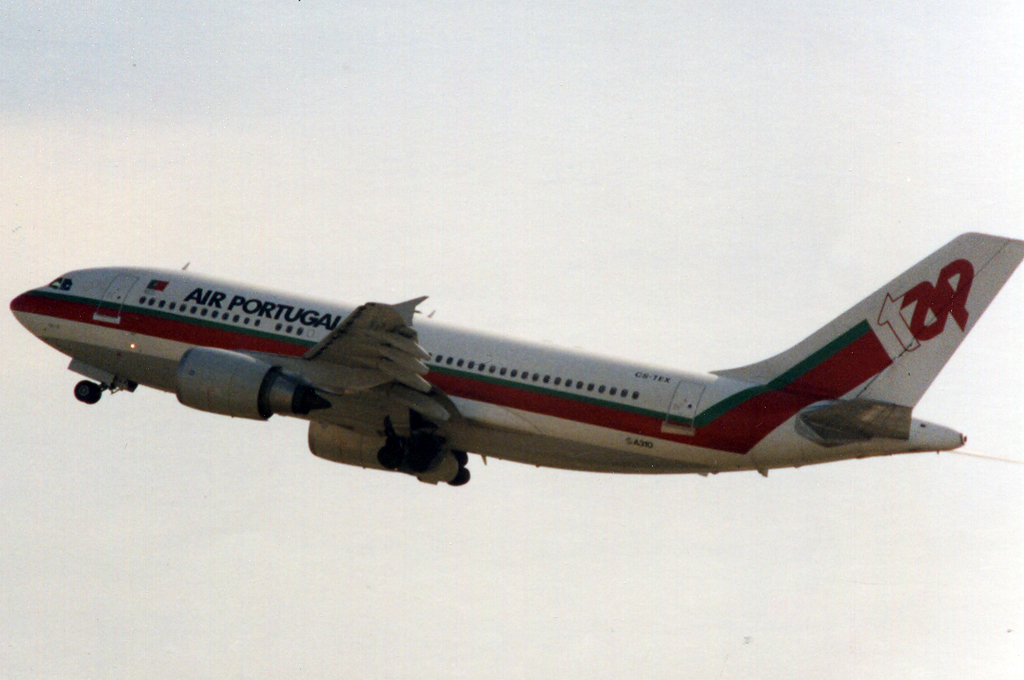 CS-TEX (565) 1990 Airbus A310-304