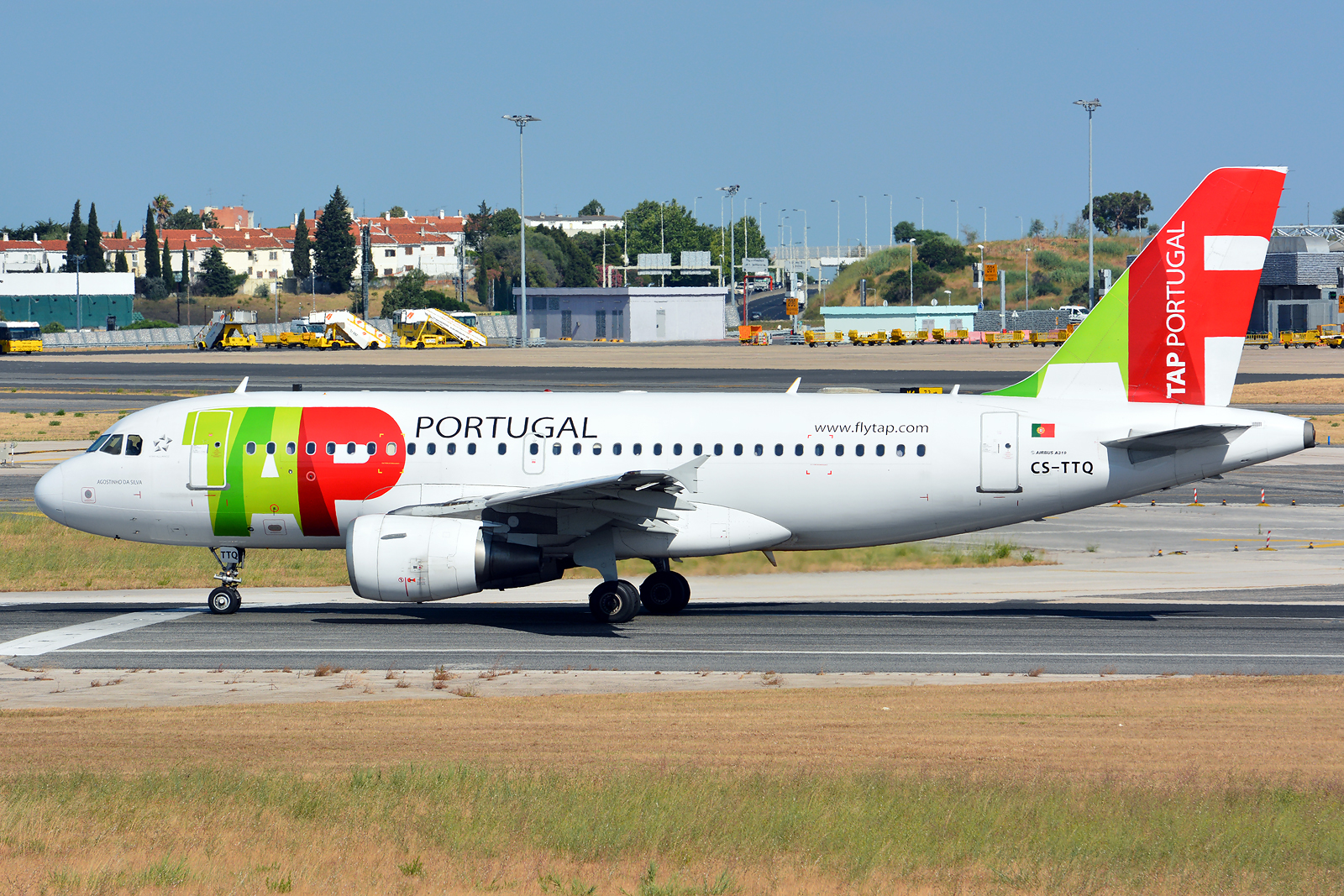 CS-TTQ (629) 1996 Airbus A319-112