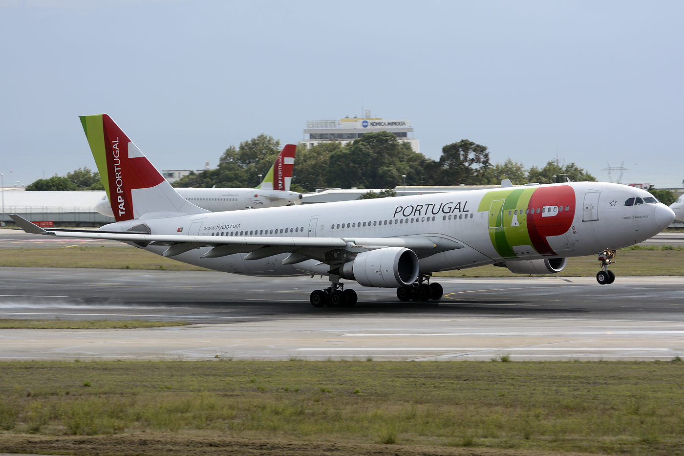 CS-TOO (914) 2008 Airbus A330-202