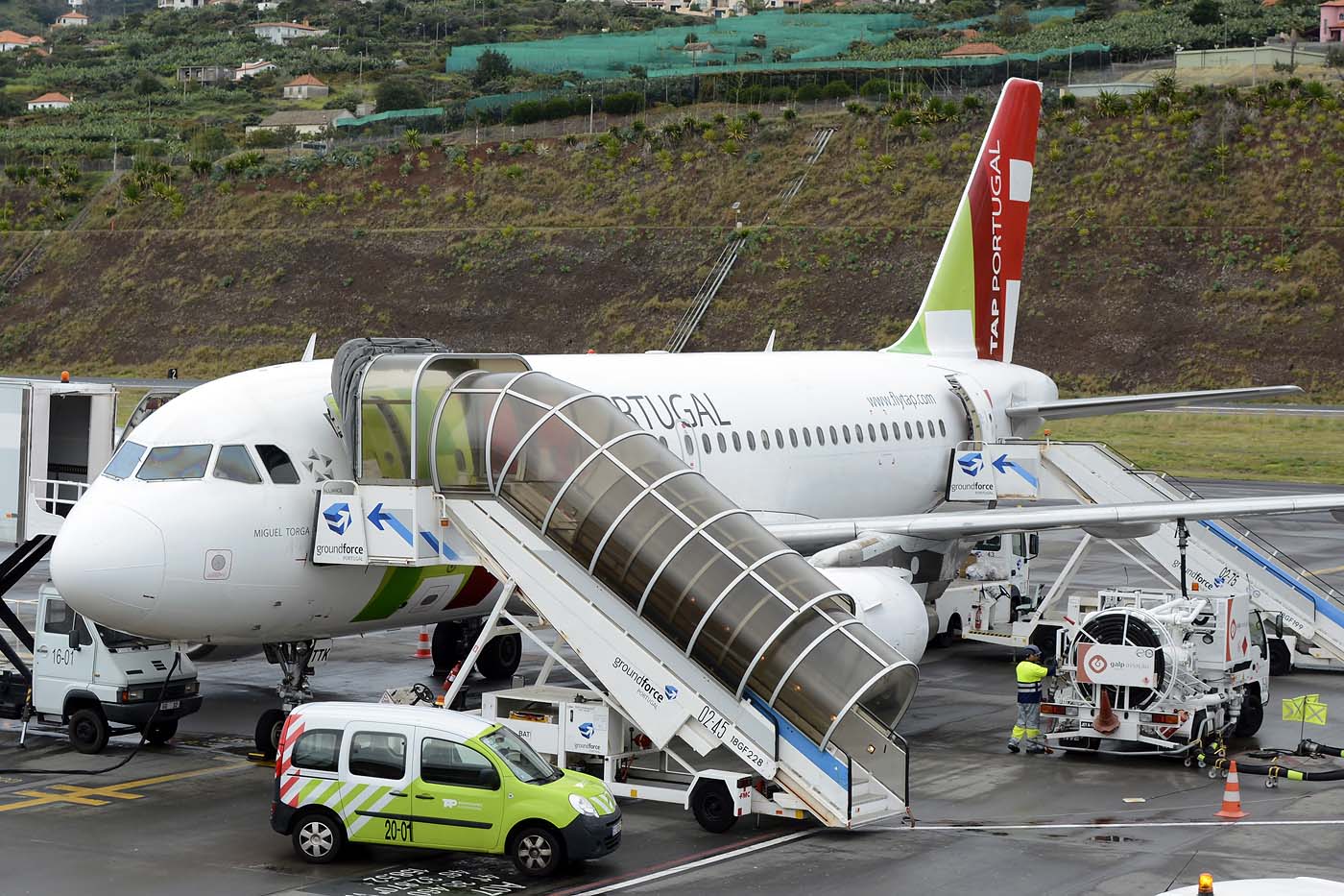 CS-TTK (1034) 1999 Airbus A319-111