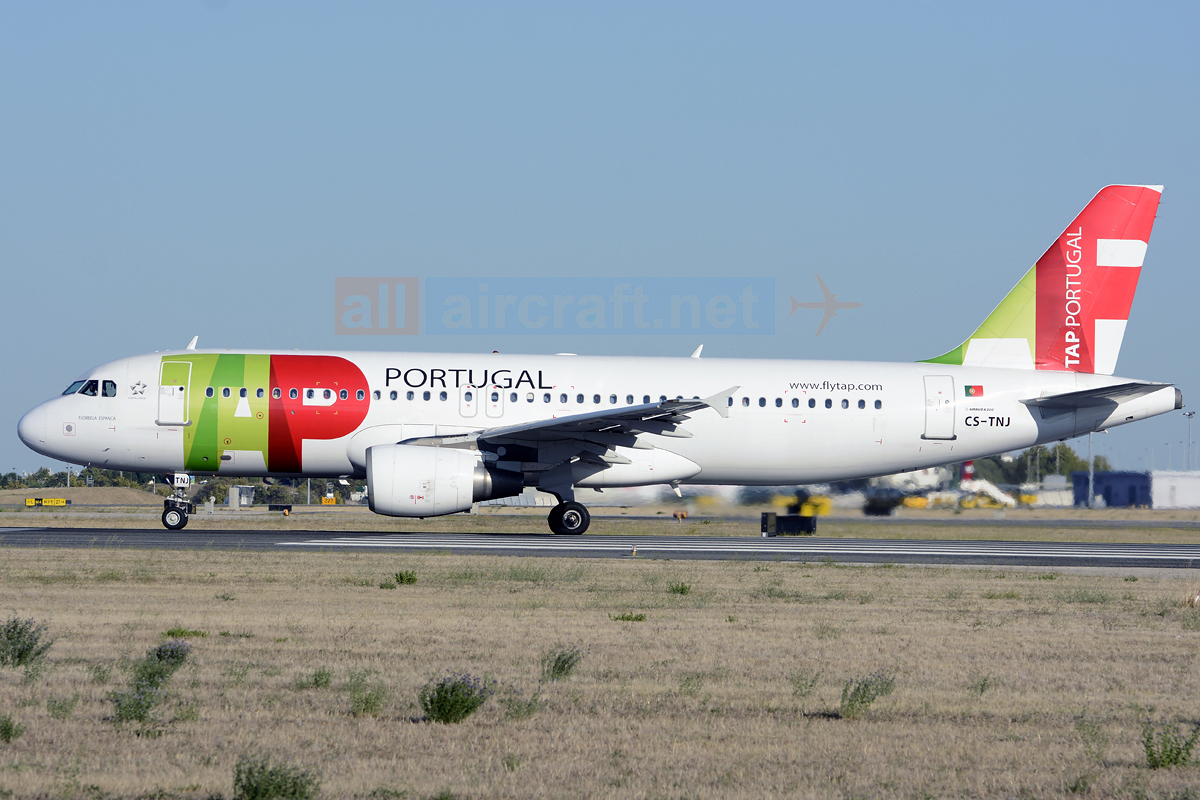 CS-TNJ (1181) 2000 Airbus A320-214