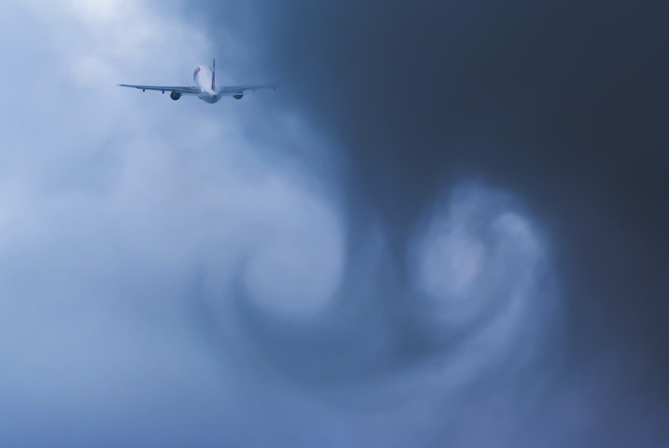 CS-TNG (945) 1998 Airbus A320-214