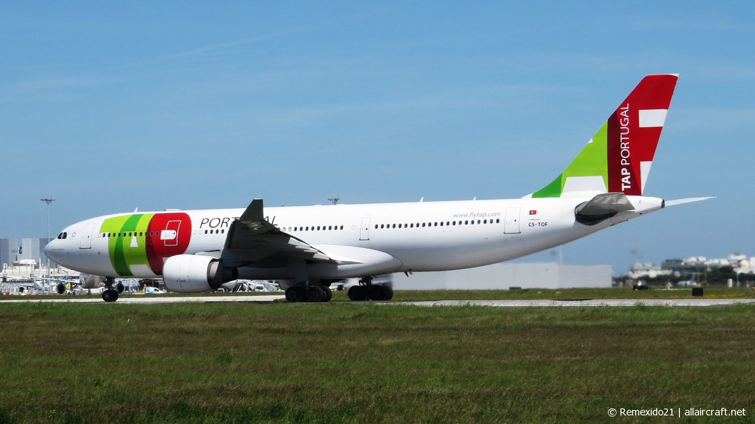 CS-TOF (308) 1999 Airbus A330-223