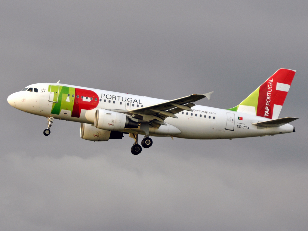 CS-TTA (750) 1997 Airbus A319-111