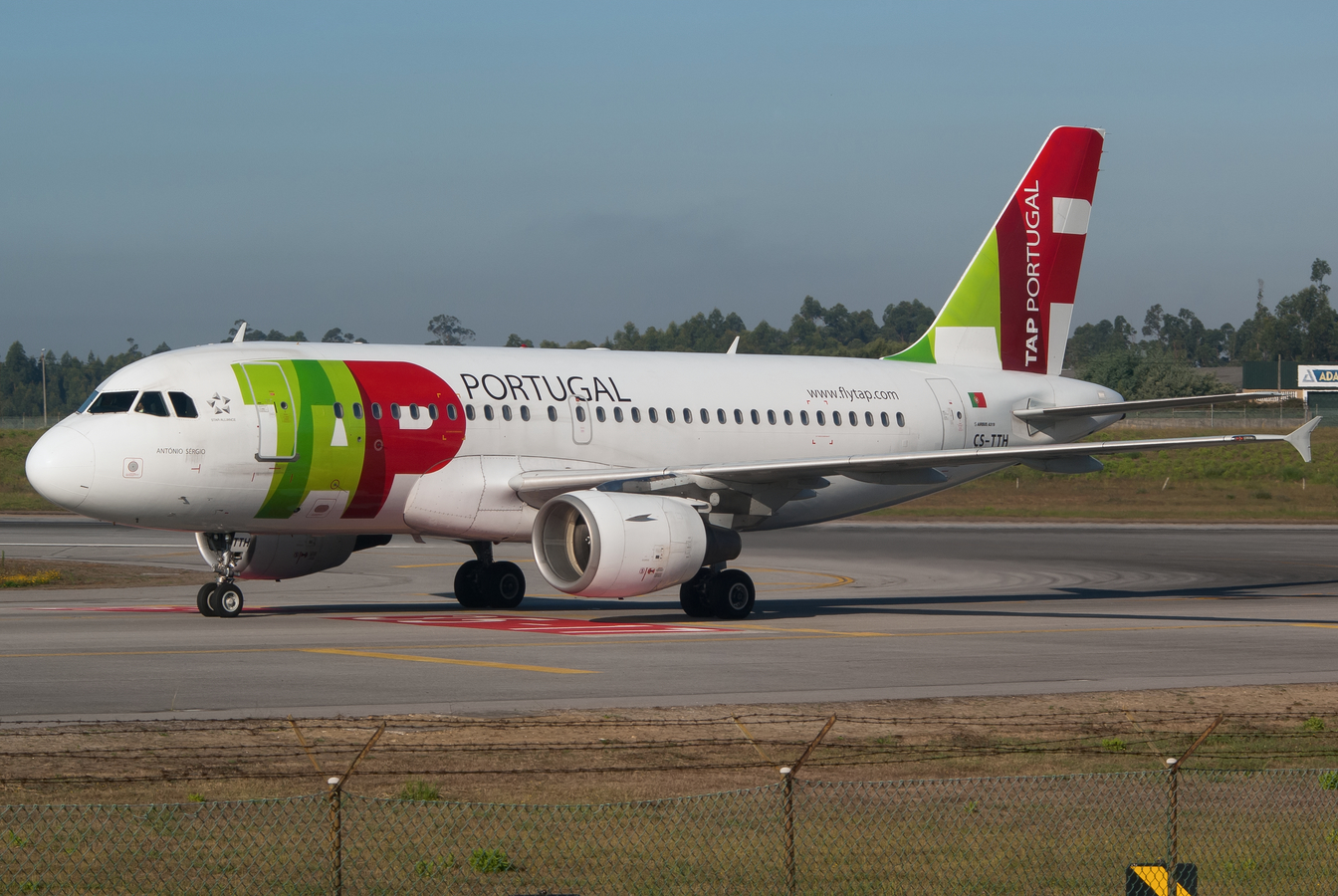 CS-TTH · Airbus A319-111 · (OPO / LPPR)