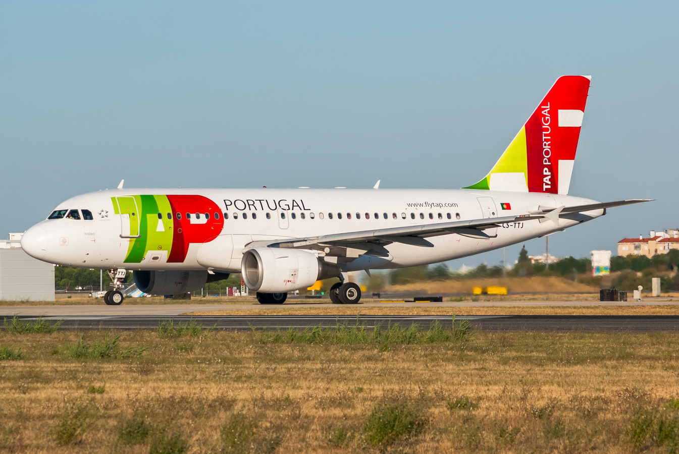 CS-TTJ · Airbus A319-111 · (LIS / LPPT)