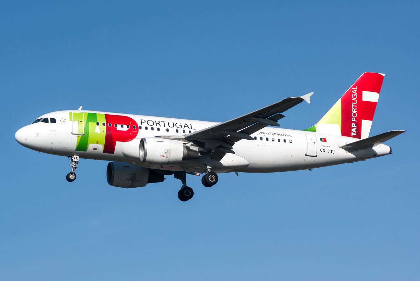 CS-TTJ (979) 1999 Airbus A319-111