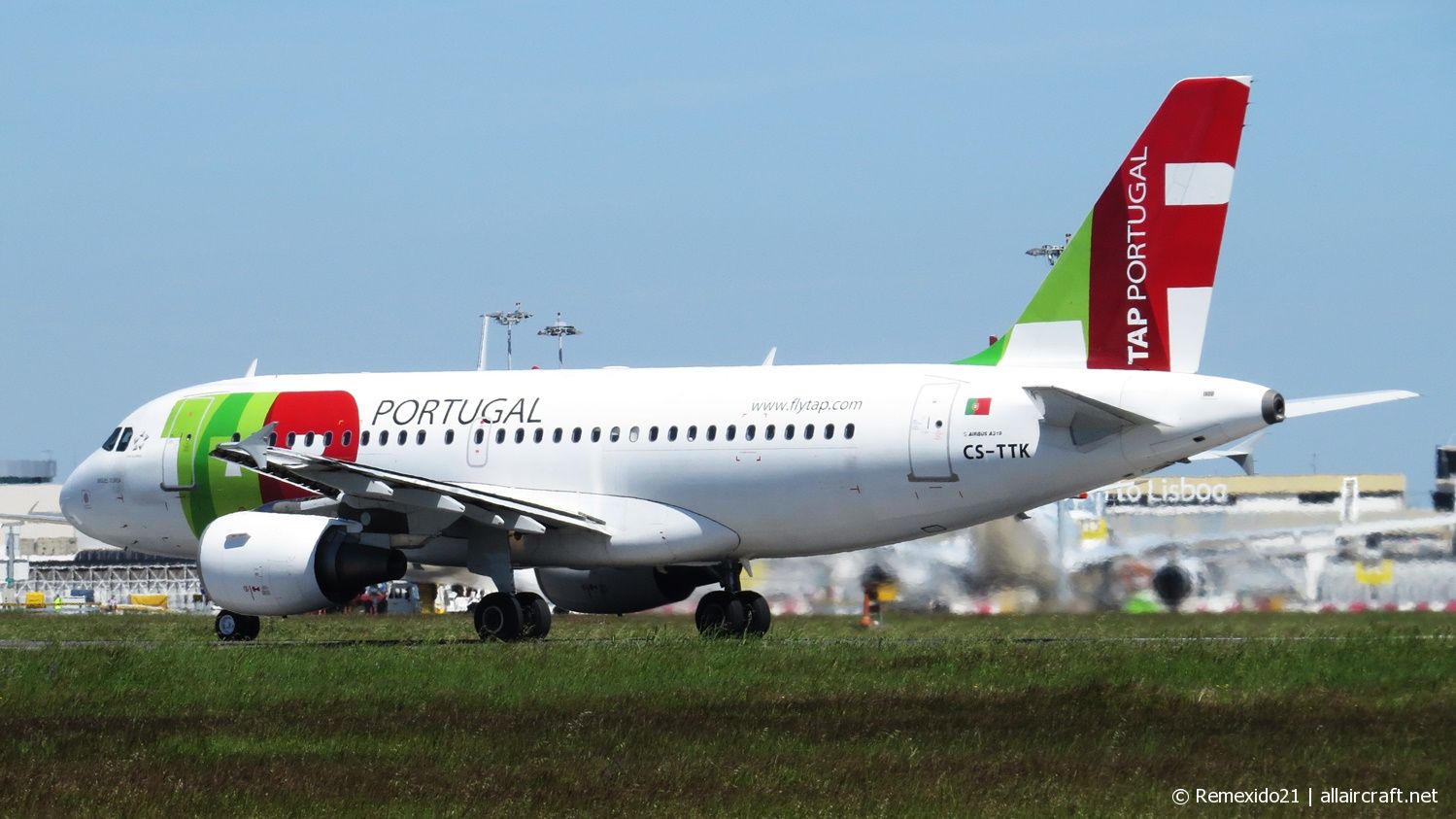 CS-TTK · Airbus A319-111 · (LIS / LPPT)