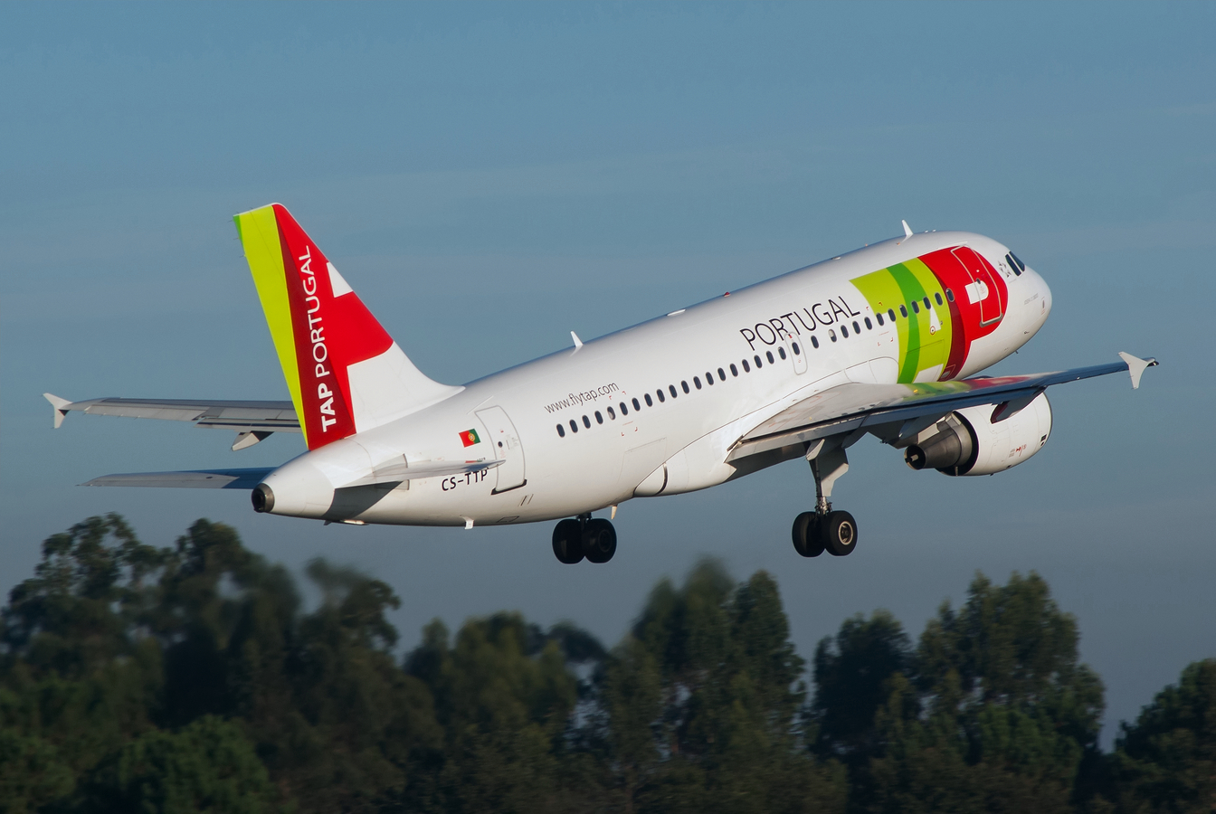 CS-TTP · Airbus A319-111 · (OPO / LPPR)
