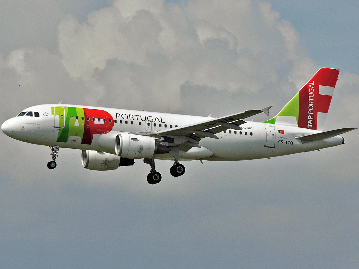 CS-TTQ (629) 1996 Airbus A319-112
