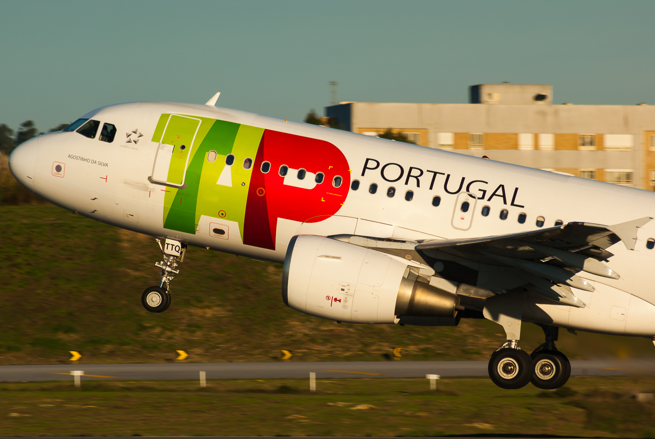 CS-TTQ (629) 1996 Airbus A319-112
