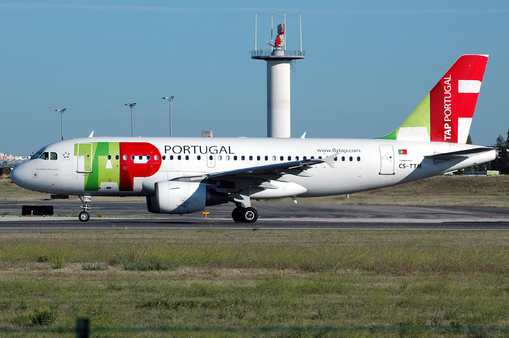 CS-TTM (1106) 1999 Airbus A319-111