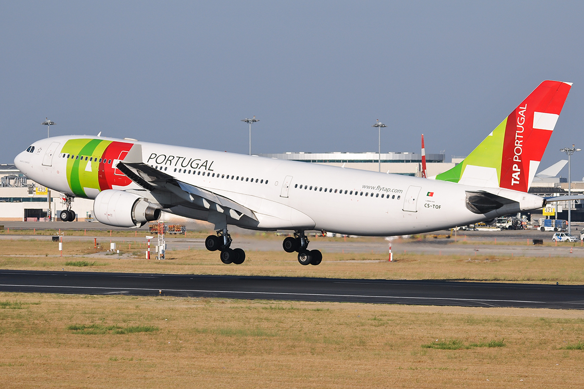 CS-TOF (308) 1999 Airbus A330-223