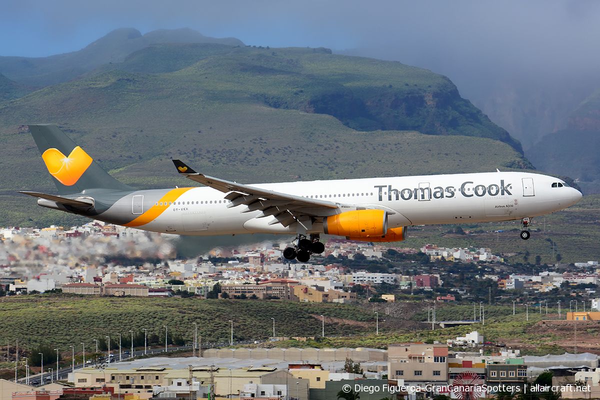 OY-VKH (356) 2000 Airbus A330-343