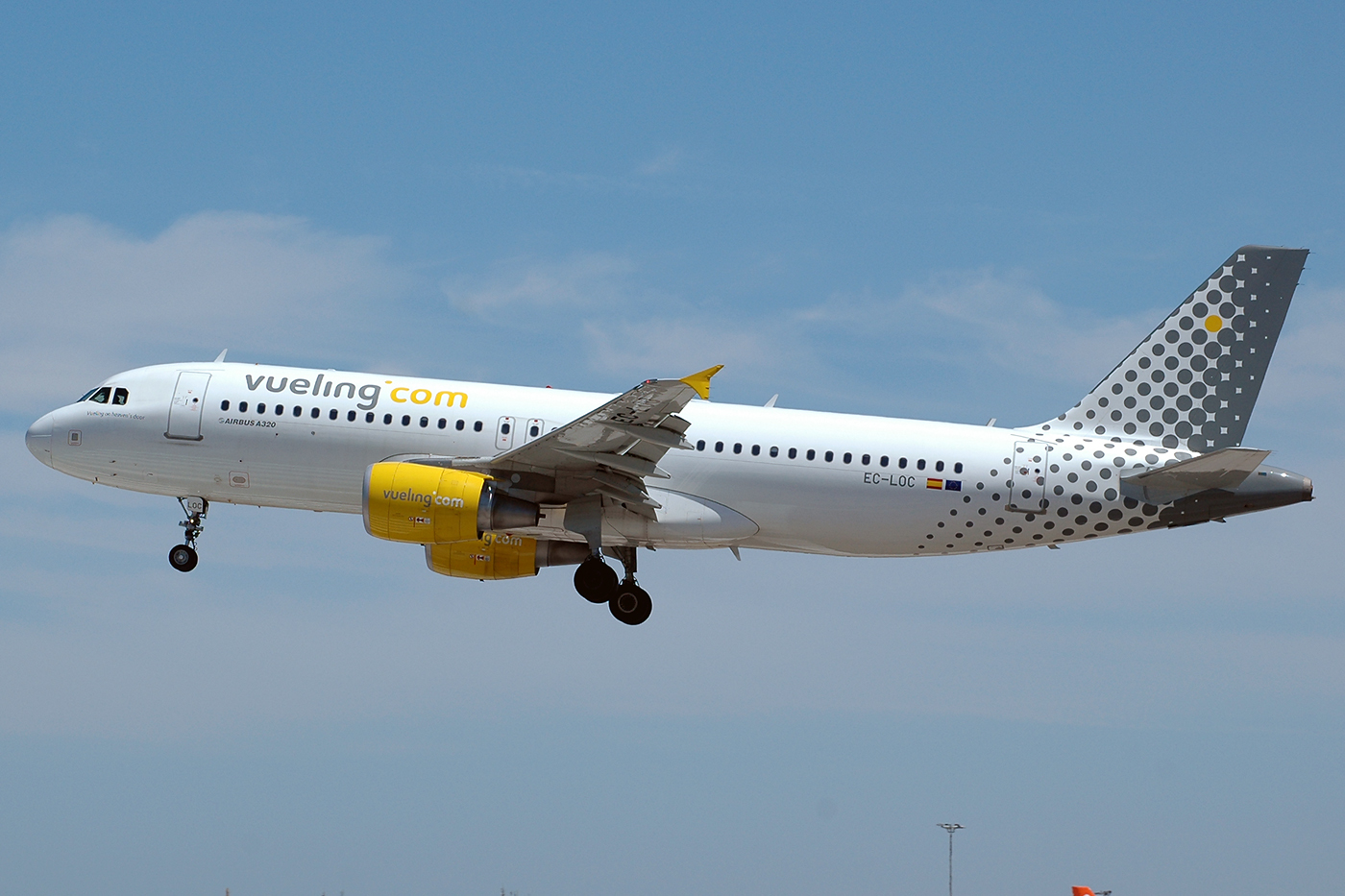 EC-LOC (4855) 2011 Airbus A320-214