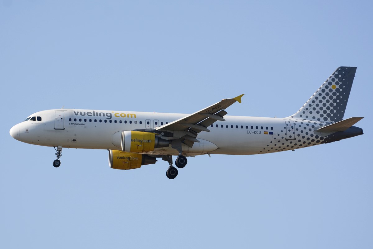 EC-KCU, (cn 3109), Airbus A320-216
