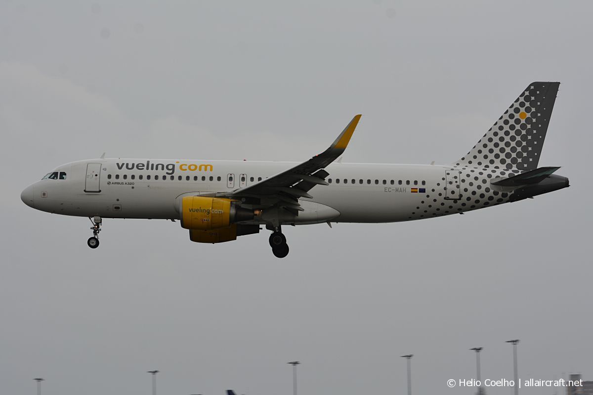 EC-MAH (6039) 2014 Airbus A320-214(WL)