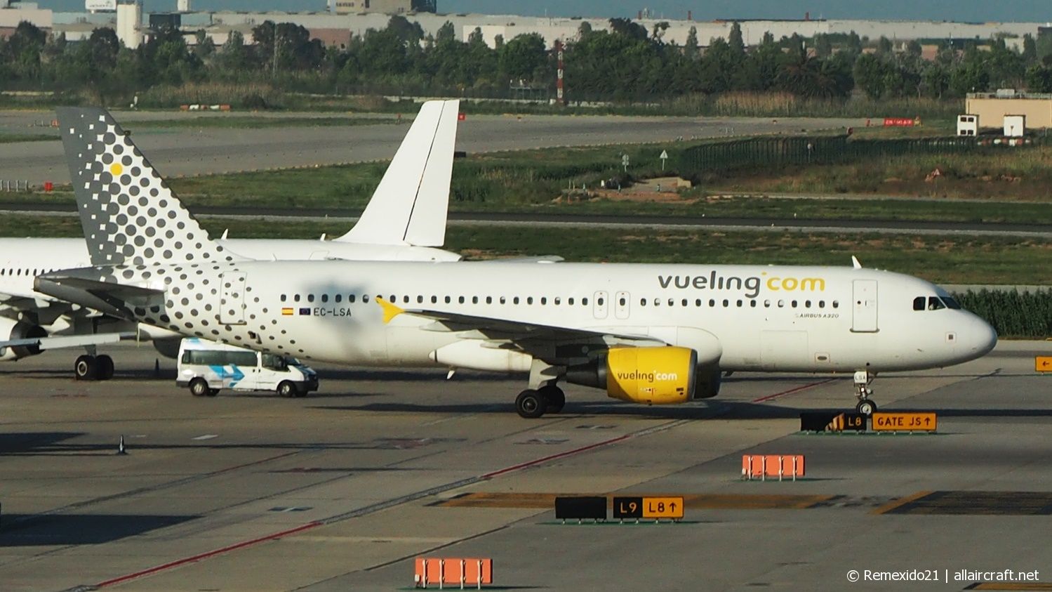 EC-LSA (4128) 2009 Airbus A320-214