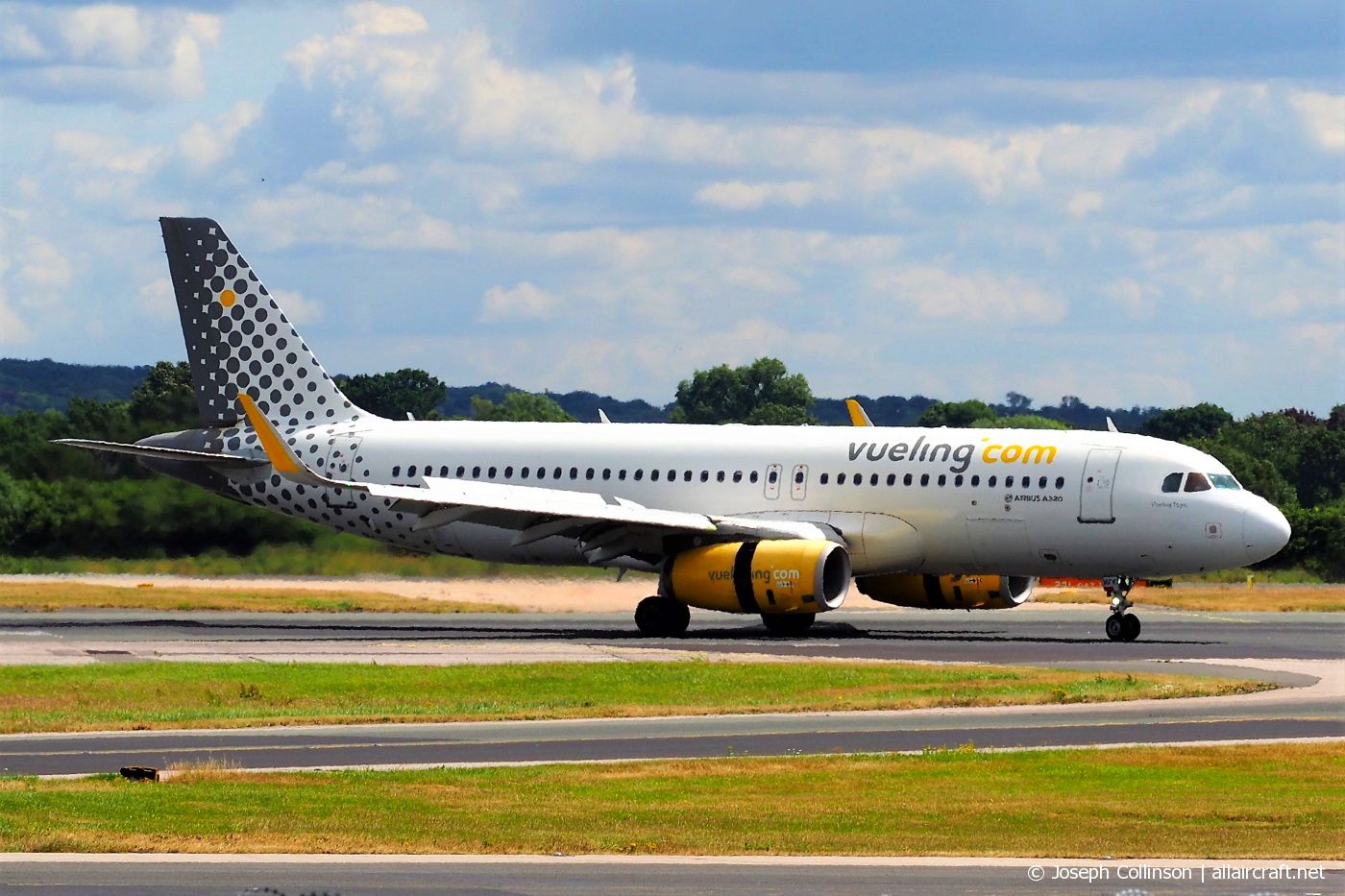 EC-MFK (6535) 2015 Airbus A320-232(WL)